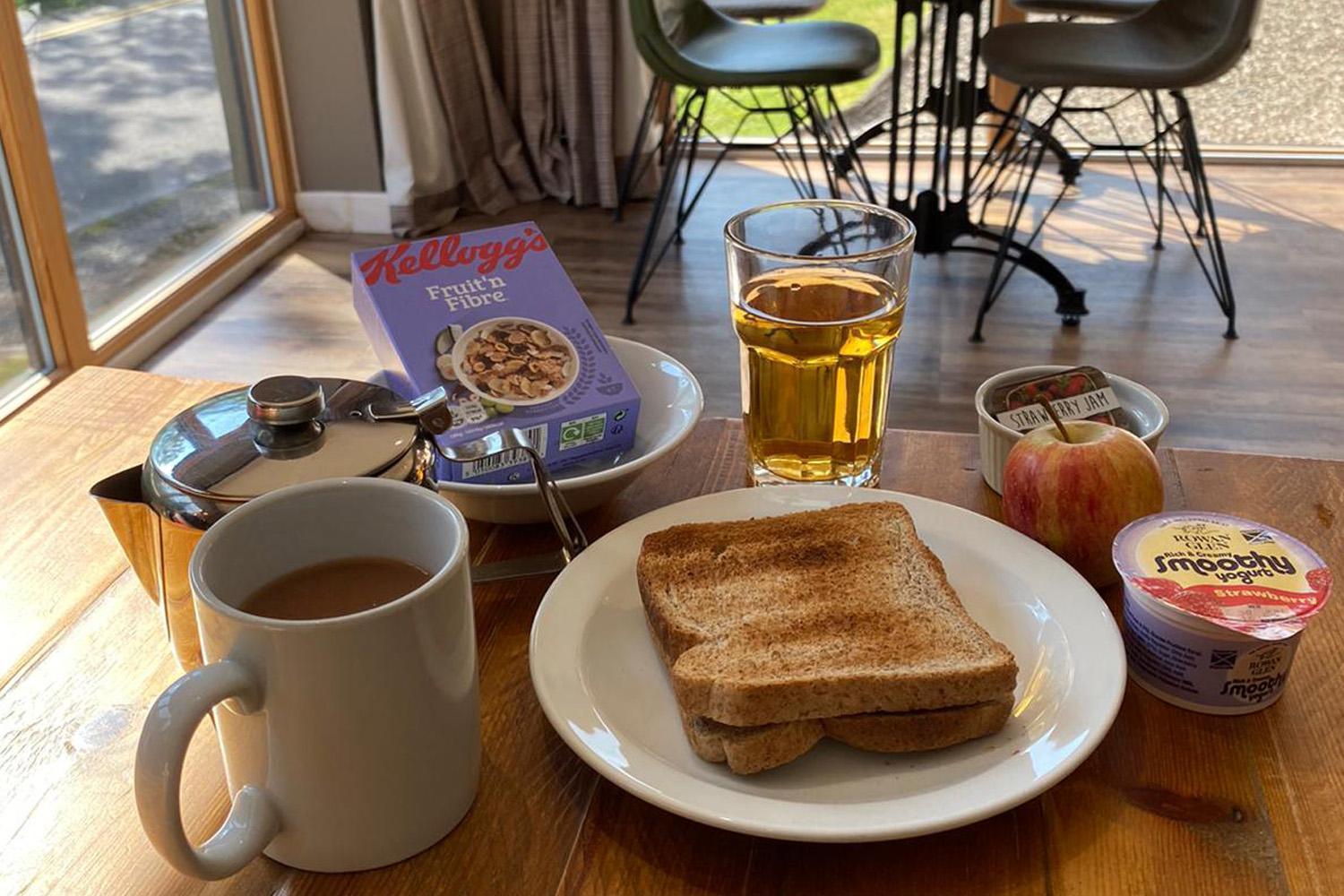 Glen Nevis Youth Hostel Fort William Luaran gambar A breakfast with Kellogg's Fruit 'n Fibre